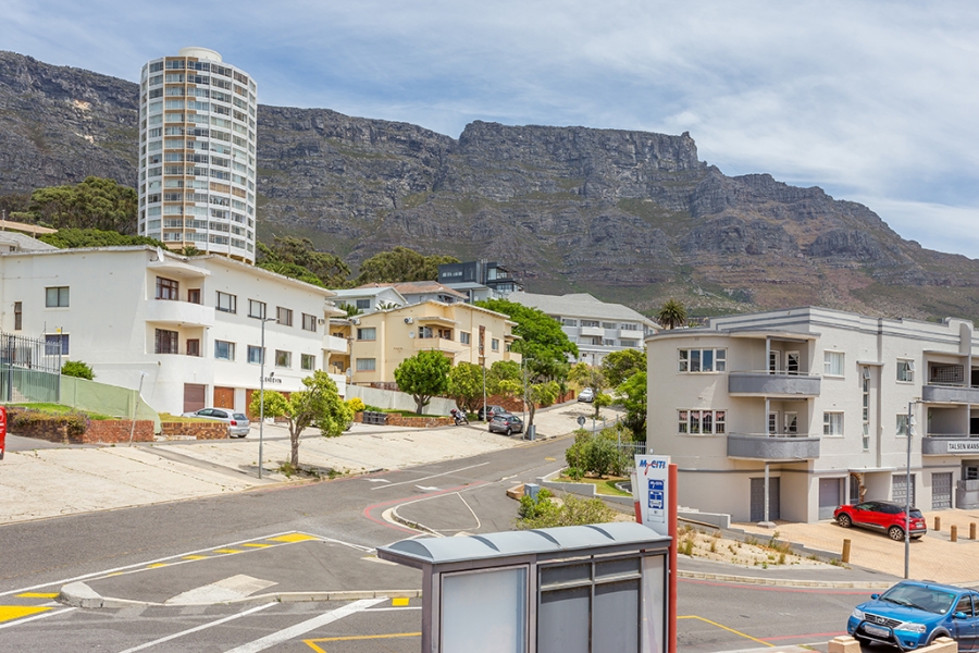 To Let 3 Bedroom Property for Rent in Vredehoek Western Cape